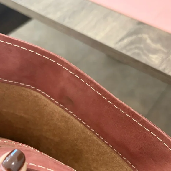 Portland Leather Rose Tablet Sleeve - Picture 5 of 6